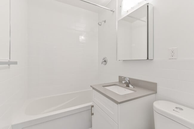 Building Photo - Avenue Park Apartments