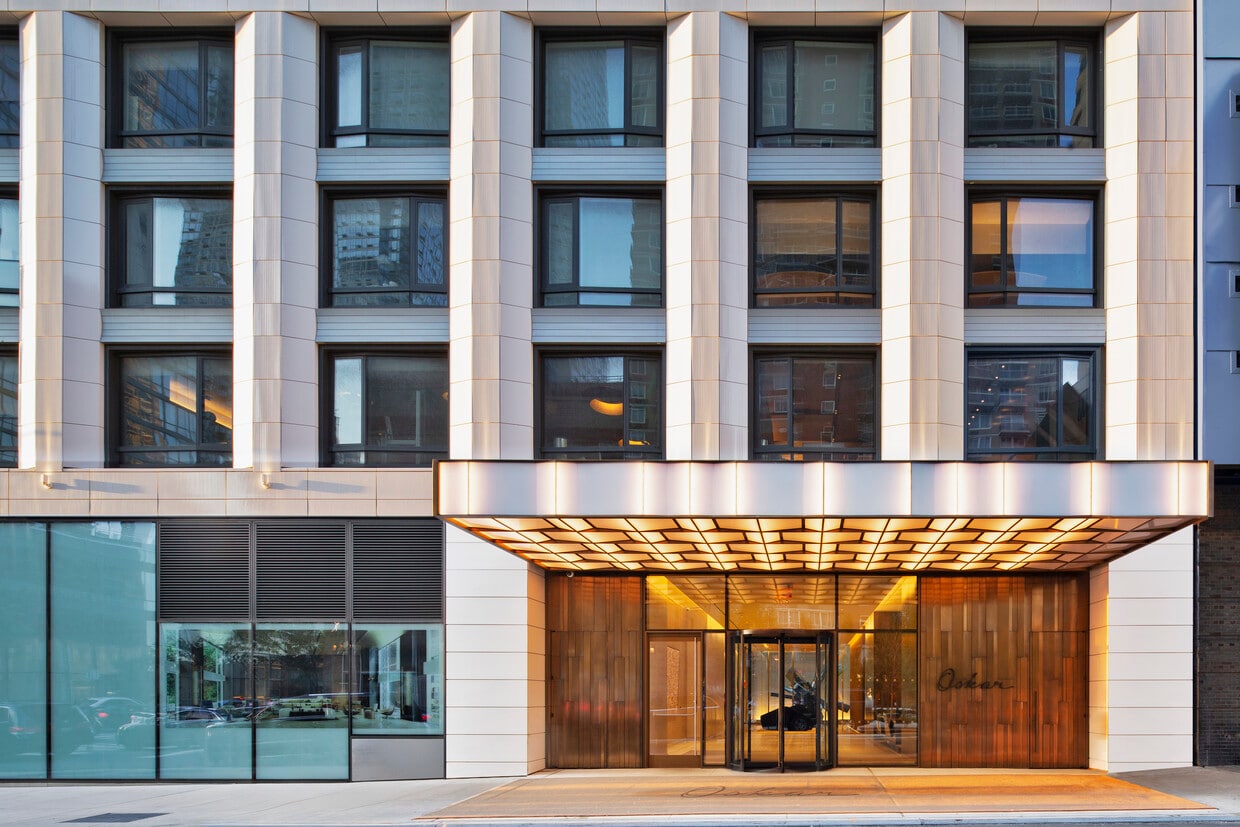 Primary Photo - Oskar Luxury Apartments