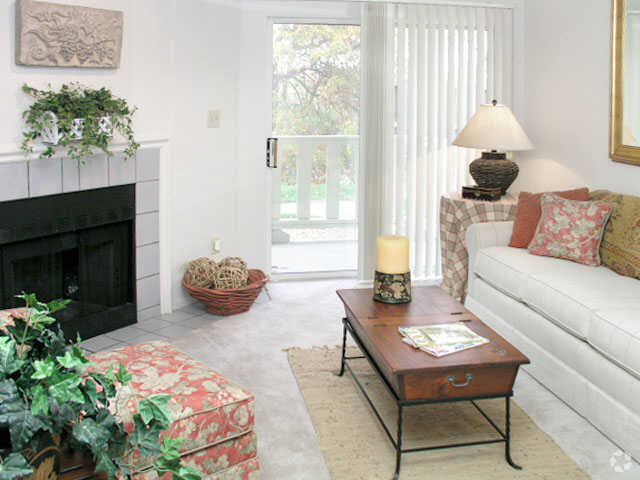 Casa club - Falcon Point Apartments