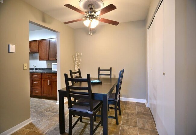 Interior Photo - Symmes Townhomes & Apartments