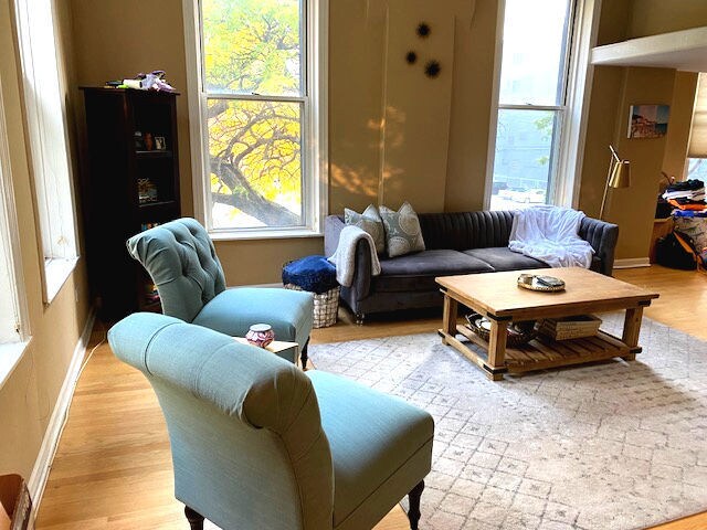 Foto del edificio - 1039 N LaSalle Dr