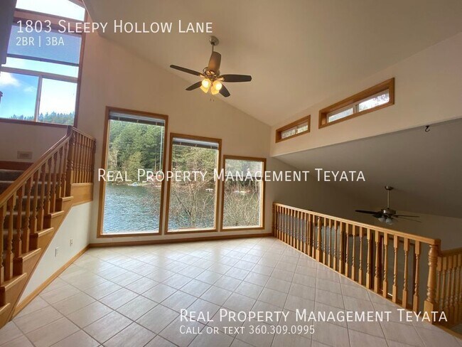 Building Photo - Exceptional Lakeside Home!!