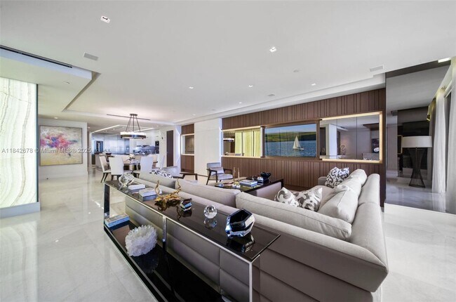 Foto del edificio - 9701 Collins Ave