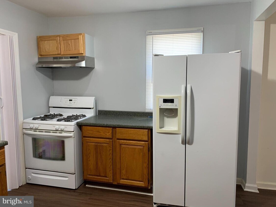 53 Mary St, Bordentown, NJ 08505 House Rental in Bordentown, NJ