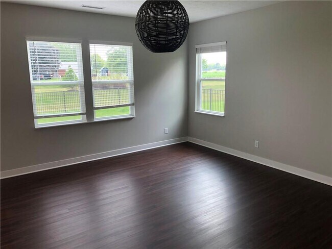 Building Photo - 16427 Sedalia Dr