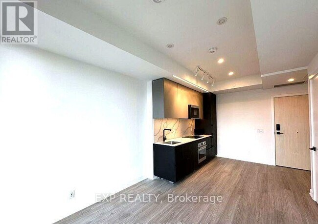 Photo du bâtiment - 699 Sheppard Ave E