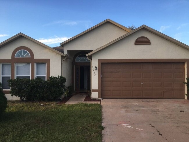 Building Photo - 15937 Wilkinson Dr