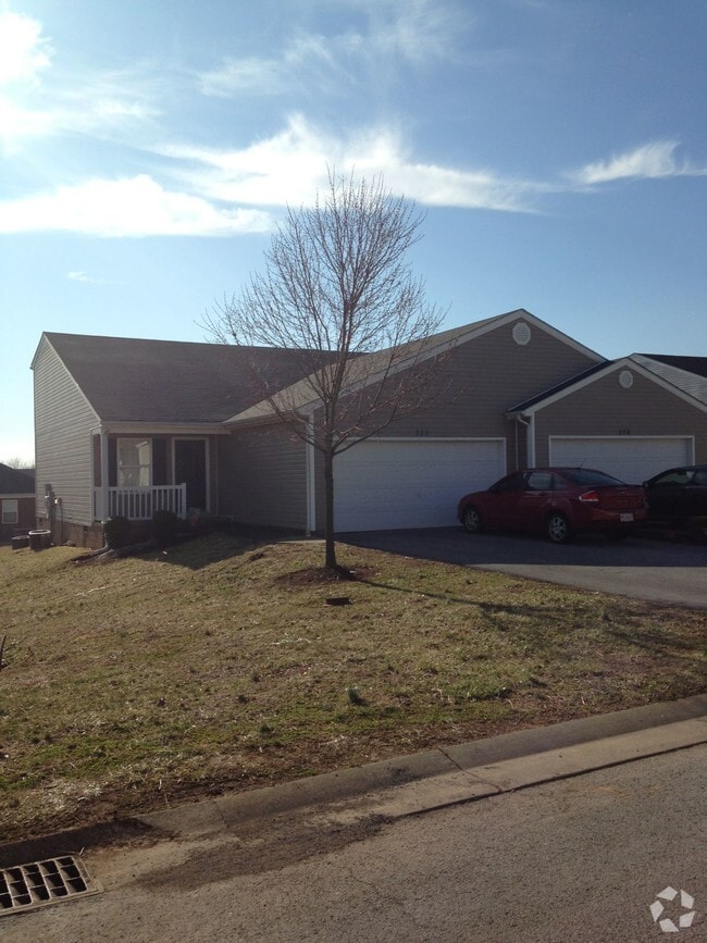 Building Photo - 228-232 Hanover Ct