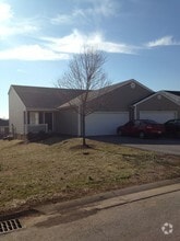 Building Photo - 228-232 Hanover Ct