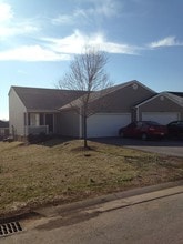 Building Photo - 228-232 Hanover Ct