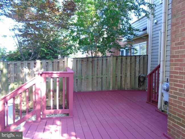 Foto del edificio - 1914 Duffield Ln