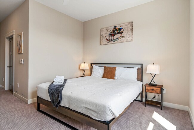 Foto del edificio - 530 Massachusetts Ave