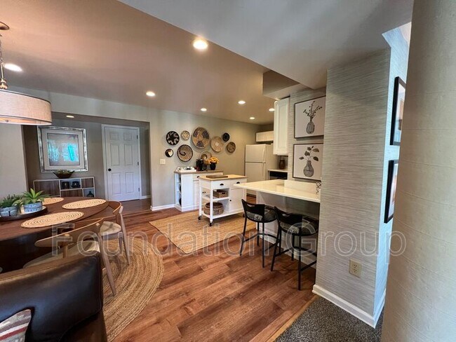 Building Photo - 3417 122nd Pl NE