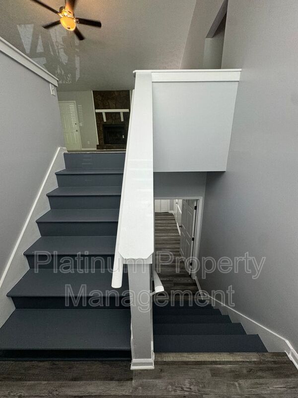 Building Photo - 4798 Rock Island Ln NW