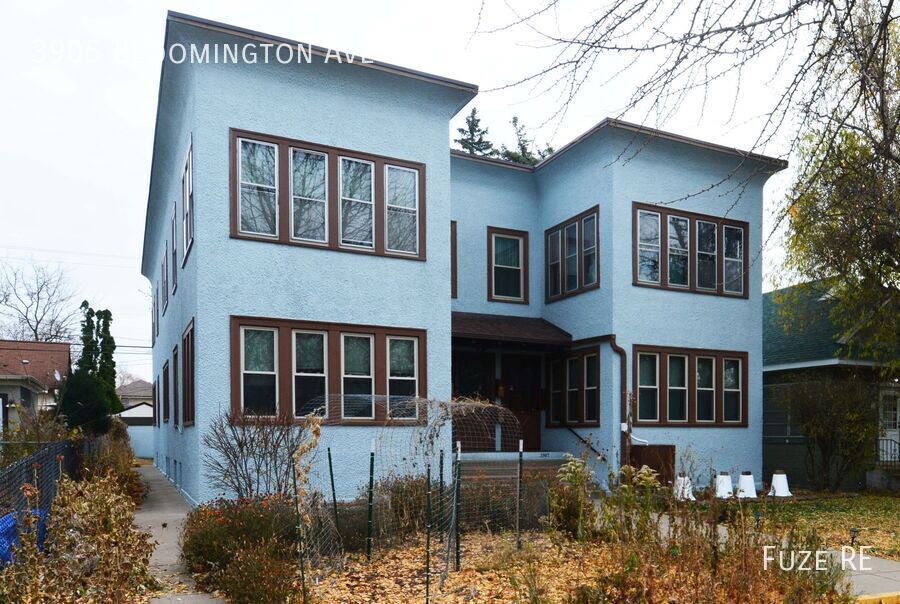 Foto principal - 3905 Bloomington Ave