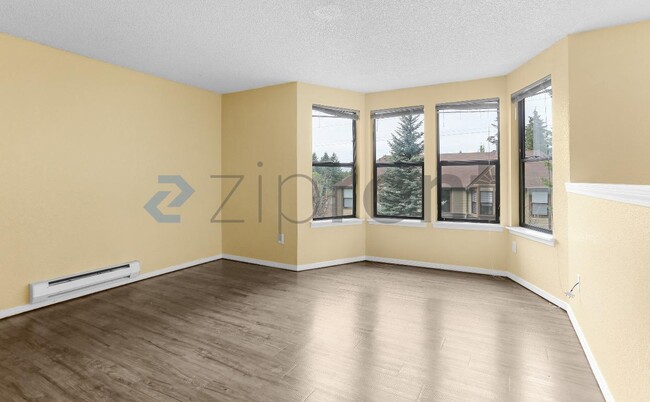 Building Photo - Unit A