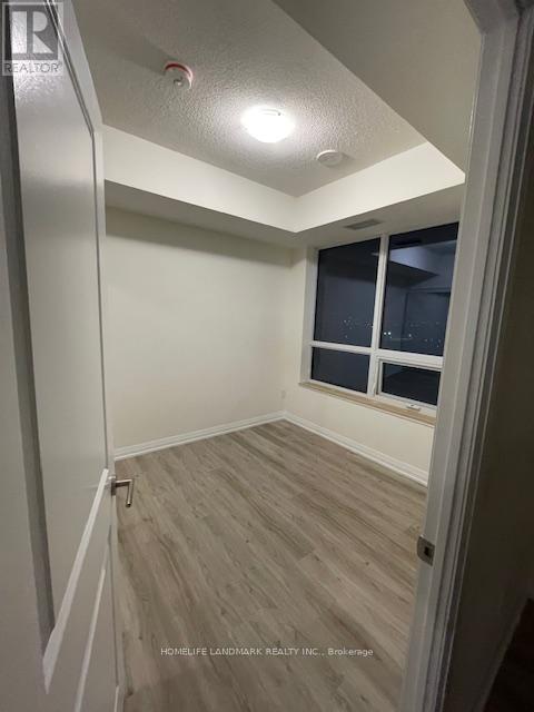 Photo du bâtiment - 3270 Sheppard Ave E