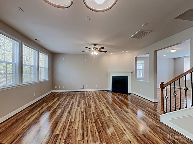 Building Photo - 113 Smart Ct