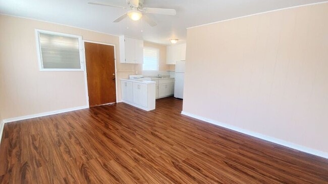 Building Photo - 1347 Palolo Ave