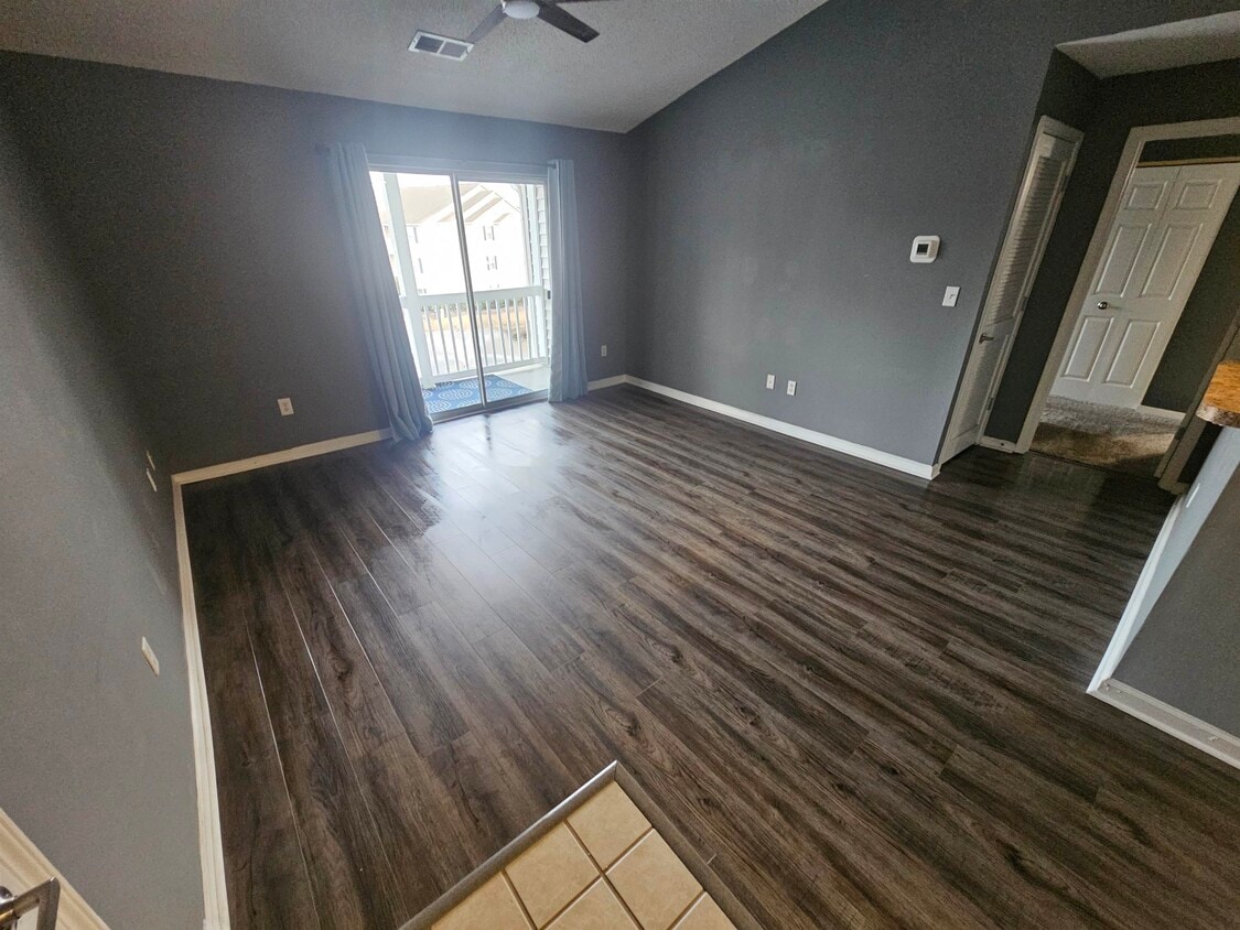 Foto del edificio - 3768 Hitchcock Way