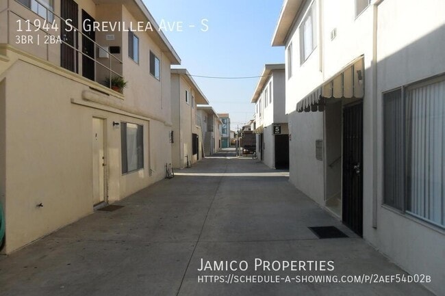 Building Photo - 11944 S Grevillea Ave