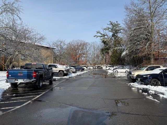 Building Photo - 2 Lancelot Court