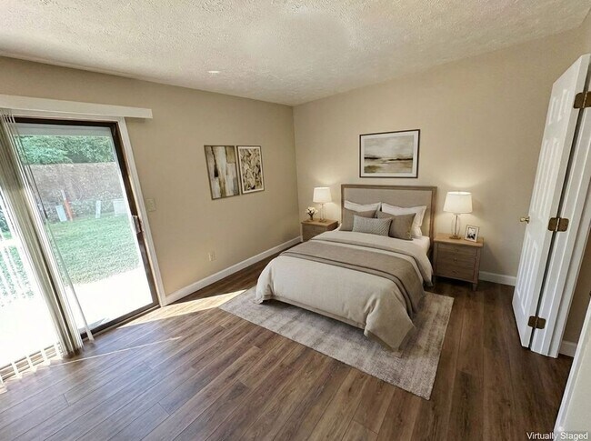 Foto del interior - Welcome to Somerset Village!