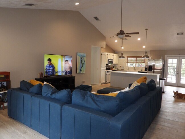 Foto del edificio - Saguaro Canyon 4 Bed 2 Bath w/Solar and Pool