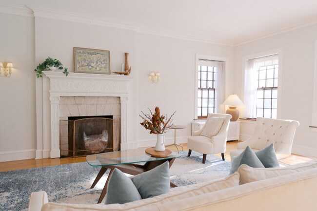 Photo - 1029 Hull Terrace Apartment