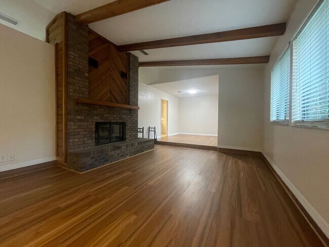 Foto del edificio - 3810 NW 28th Terrace