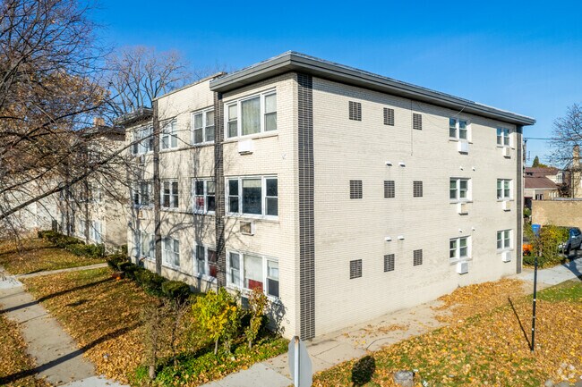 Foto del edificio - 2700-2702 W Pratt Ave