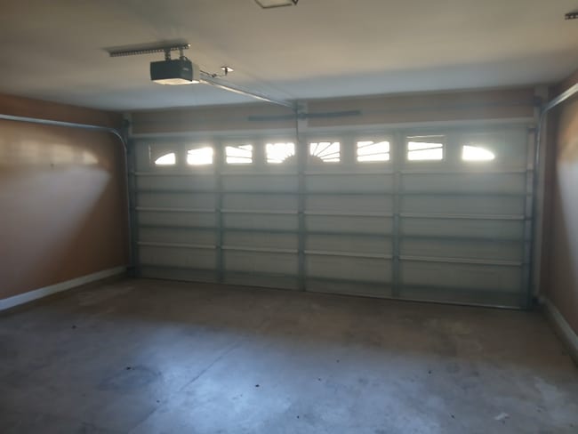 Building Photo - 5862 Barkley Ln