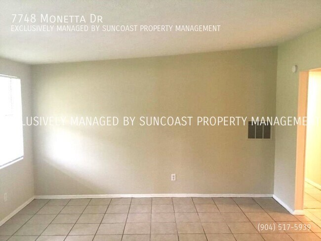 Building Photo - Beautiful 3BR/2BA Home fin Jacksonville re...