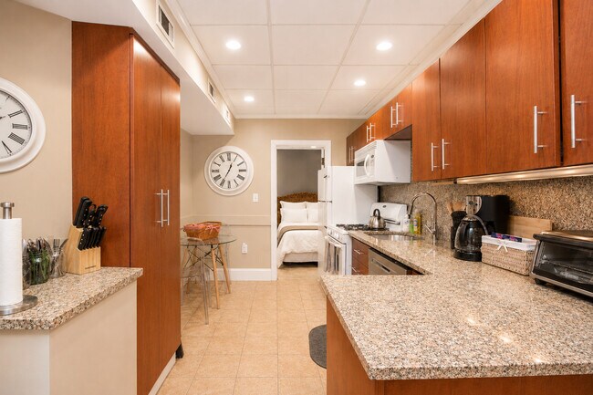 Foto del edificio - 1253 Beacon St