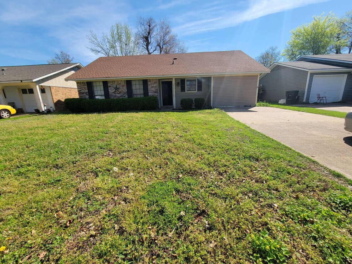 Primary Photo - North Bossier 3 bedroom 1.5 bath