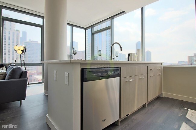 Foto del edificio - 640 N Wells St