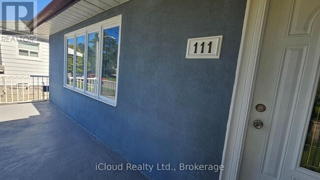 Building Photo - 111 Bexhill Ave