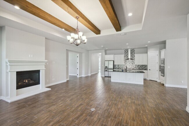 Building Photo - 4 Bedroom Single Family in Bastrop