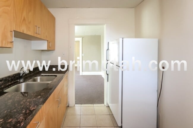 Foto del edificio - 273-275 S. 400 E. - 10