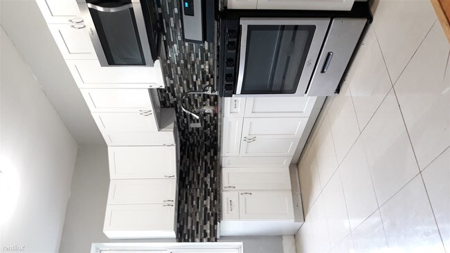 Foto del edificio - 2 br, 1 bath House - 402 Woodlawn Ave