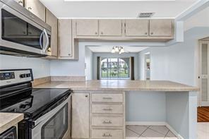 Foto del edificio - 9 High Point Cir S