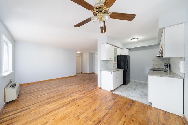 Foto del edificio - 6713 Polk St