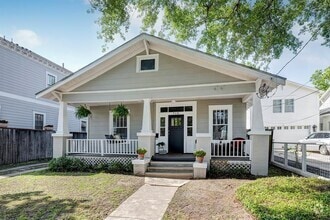 Building Photo - 710 Woodland St