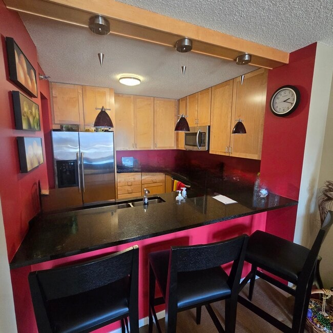 P3190049 - 401 S 1st St