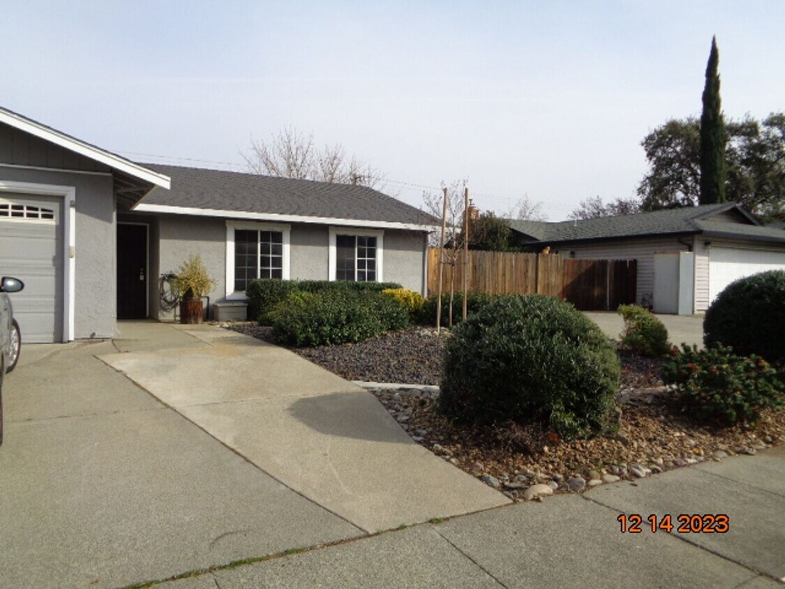 Primary Photo - 706 SERENO DR., VACAVILLE, CA 95687