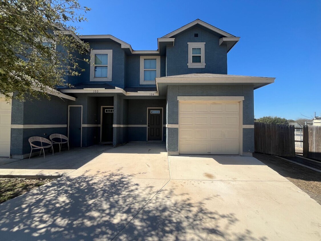 Foto principal - 6019 Karly Way