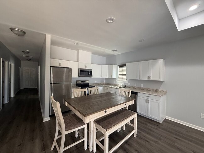 Photo - 1725 Holton St House