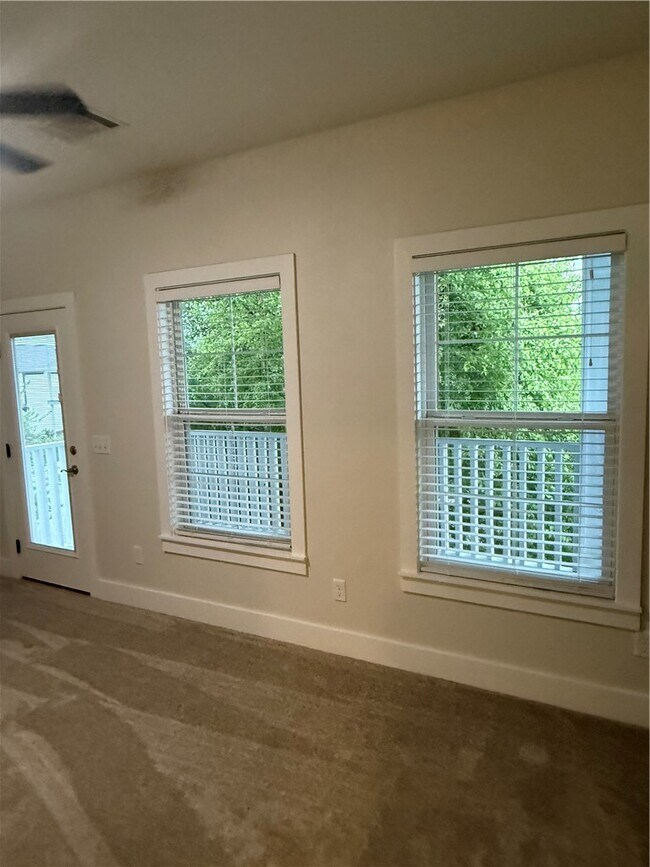 Building Photo - 6506 W Knoll View Way