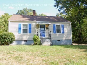 Building Photo - 1119 Duke St