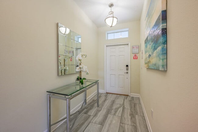 Building Photo - 4789 Kings Castle Cir